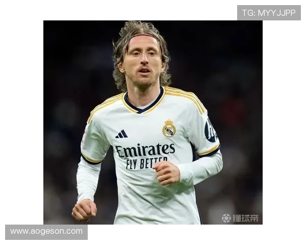 青少年足球明星发型大赏探索时尚与个性化的完美结合